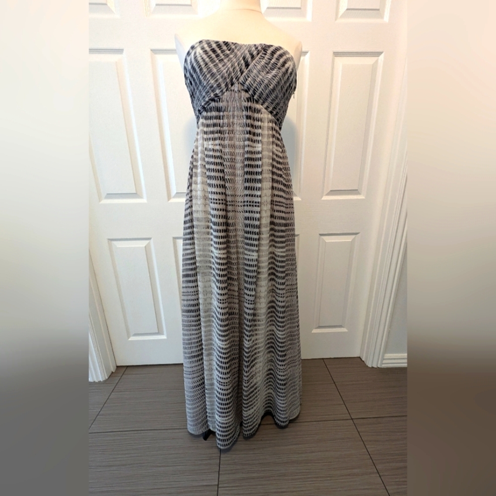 Armani Exchange - Size 12 - Strapless Gown